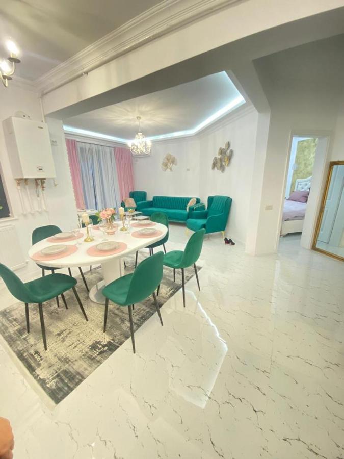 Grazzia Deluxe Apartments Năvodari Екстериор снимка