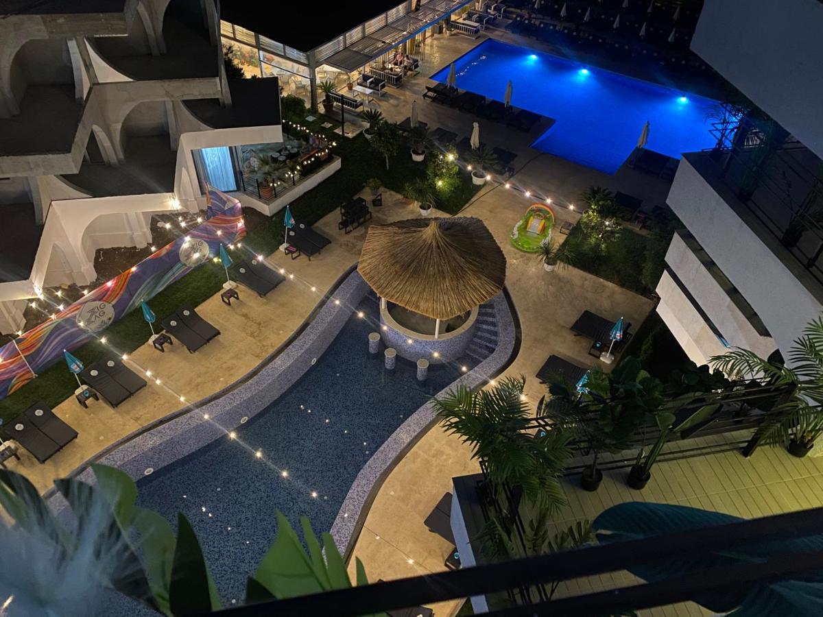 Grazzia Deluxe Apartments Năvodari Екстериор снимка